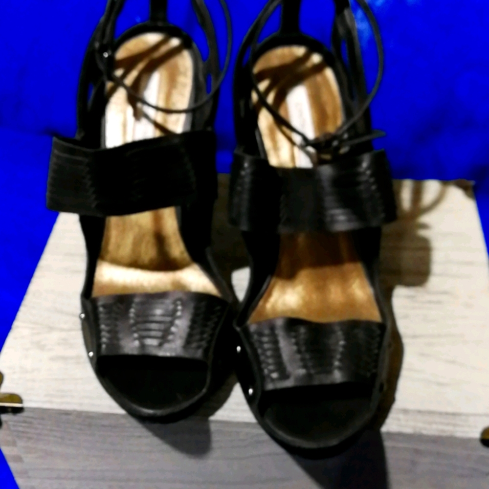 Cynthia Vincent heels